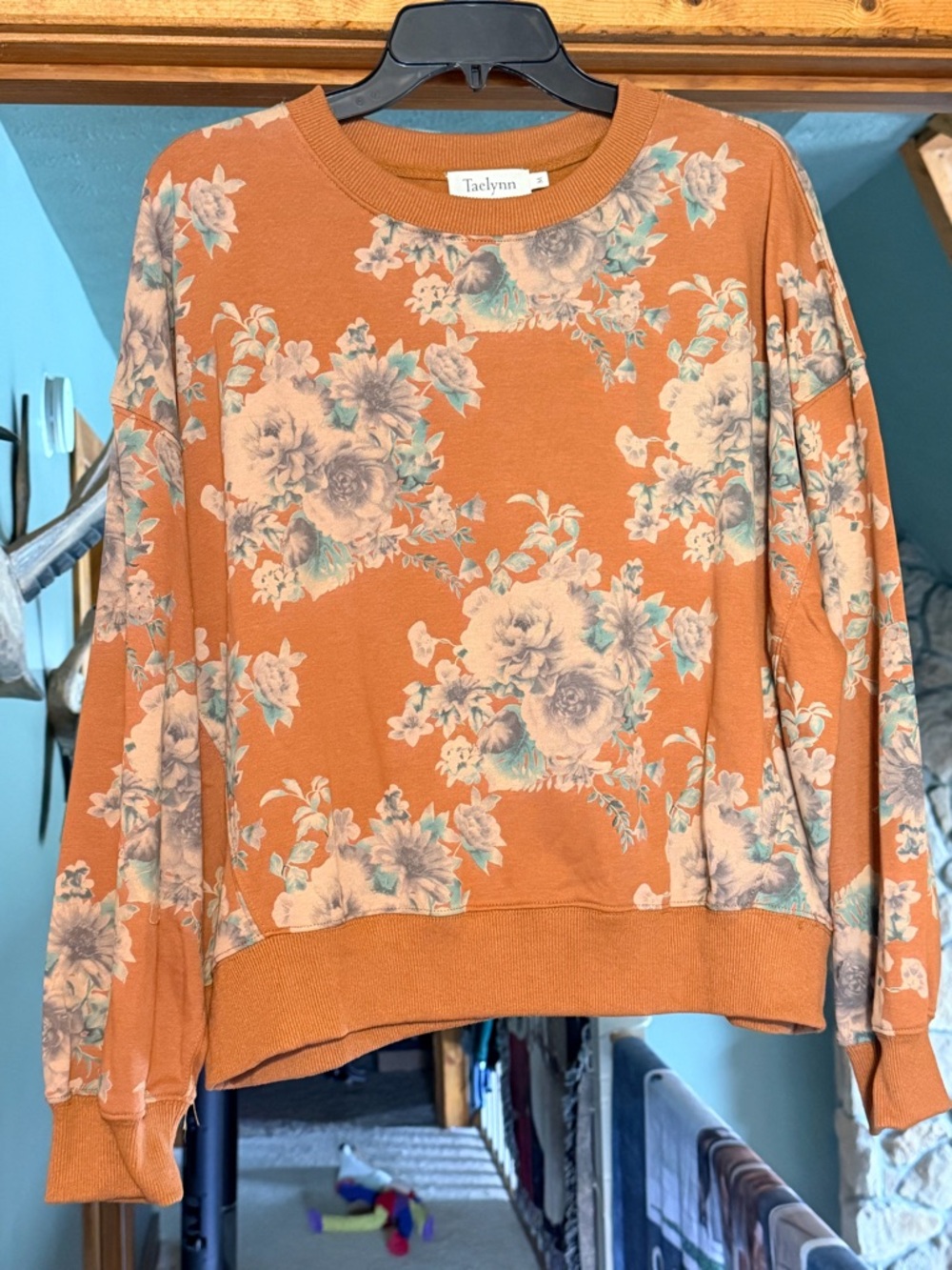 Brown Medium Floral Taelynn Top NWOT